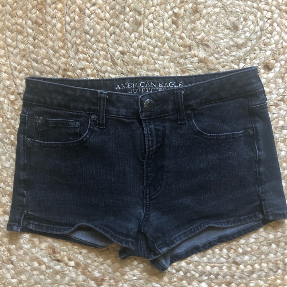 American Eagle Hi/Rise Black Shortie